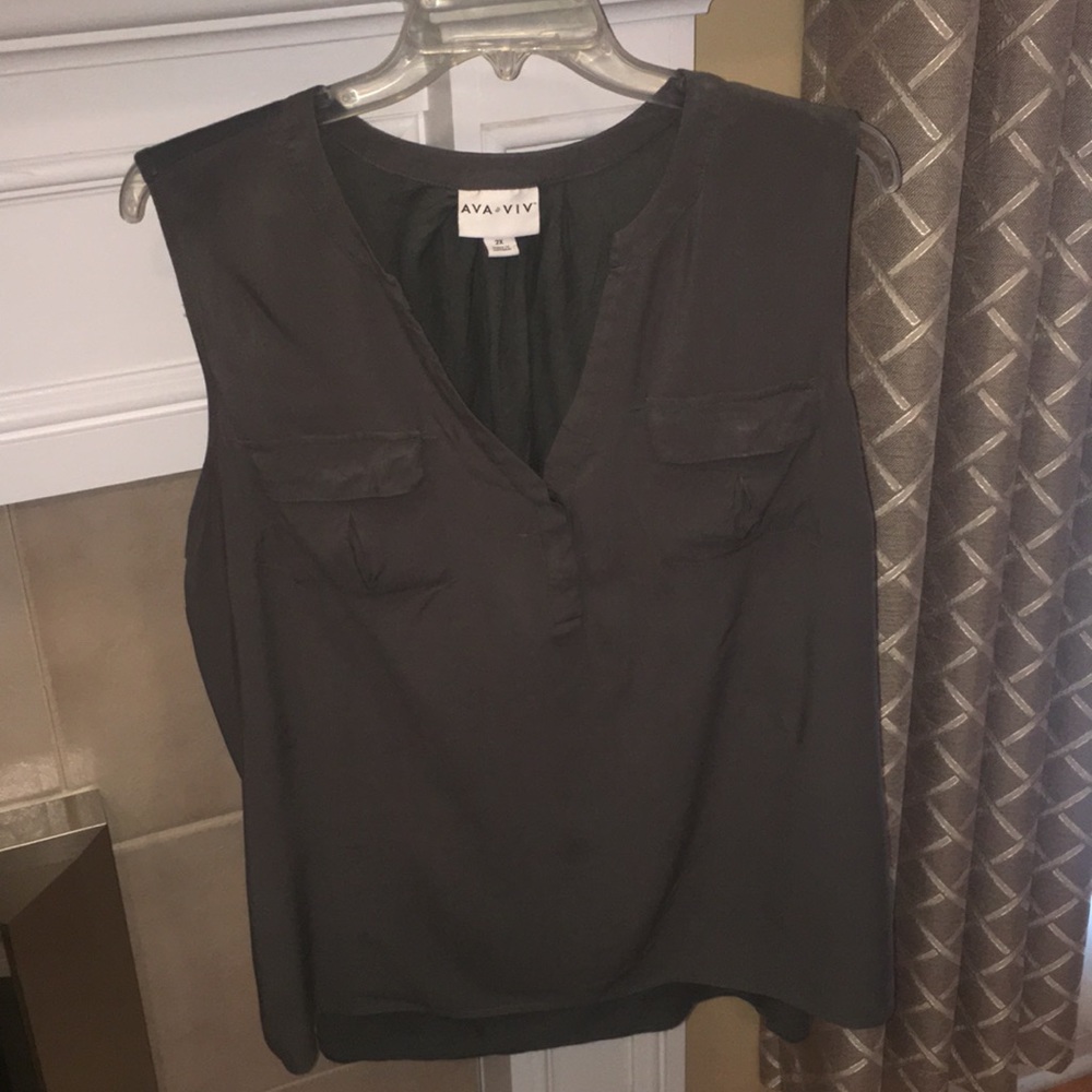 Army green tank top with pockets